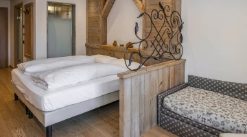 Double bed in Junior Suite