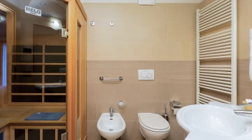 Infrared sauna bath