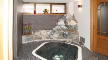 Spa with jacuzzi