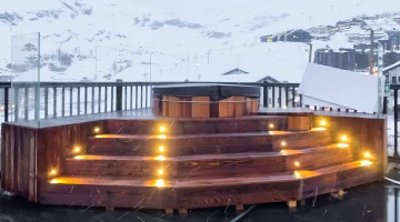 Heated hot tub