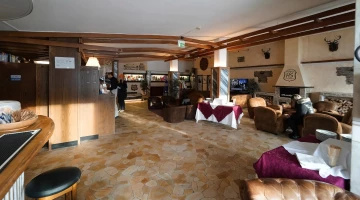 Ampia area lounge