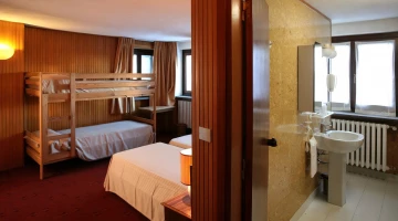 Quadruple room