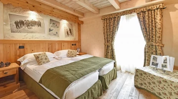 Camera con letto matrimoniale
