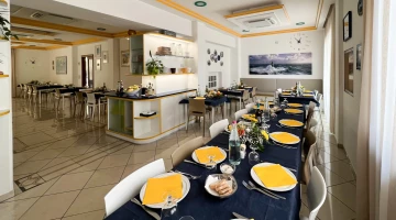 Restaurant hall