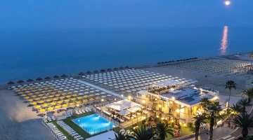 Vista area della spiaggia
