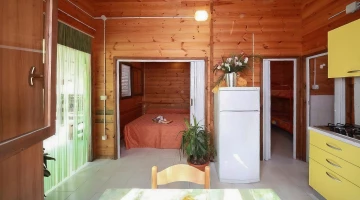 Bungalow with kitchenette