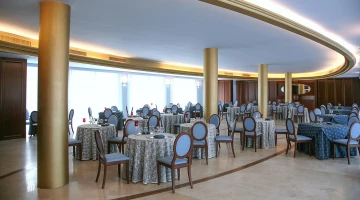 Internal restaurant
