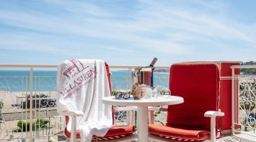 Balkon mit Meerblick
