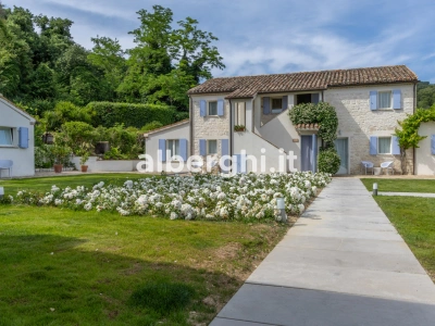 Novecamere Resort Country House B&B