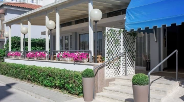 Outdoor area 