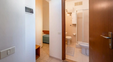 Servizi privati con box doccia