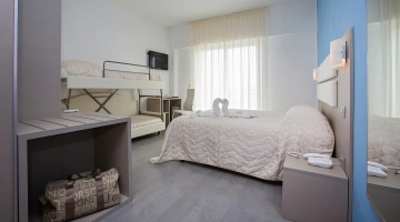 Vierbettzimmer mit Etagenbett