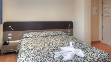 Zimmer mit Doppelbett