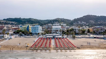 Structure en bord de mer