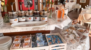 Distributeur de confitures Buffet