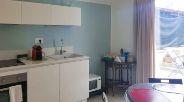 Cucina attrezzata in monolocale