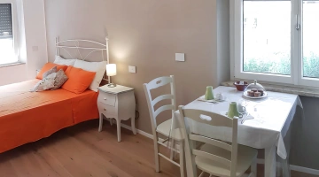 Camera con letto matrimoniale