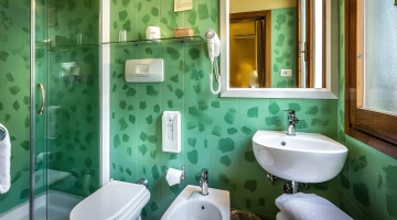 Bathroom with shower box