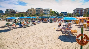 Spiaggia privata attrezzata