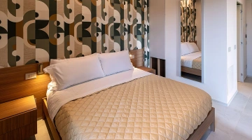 Camera con letto matrimoniale