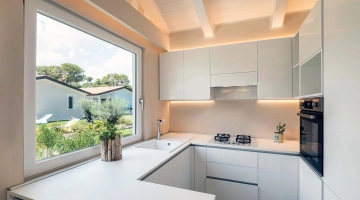 Cuisine dans une petite villa