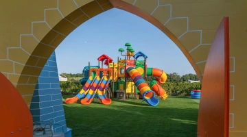 Entrée de l'aire de jeux pour enfants