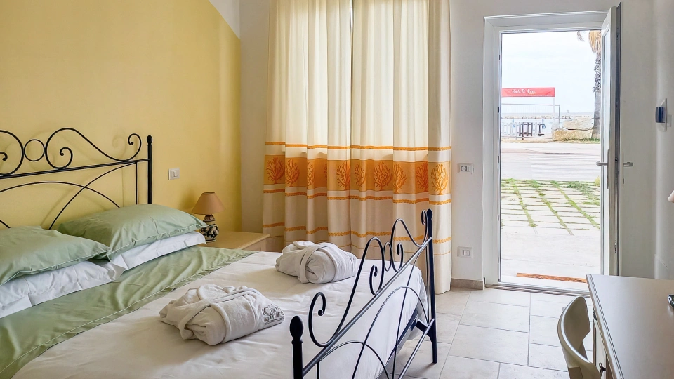 Camera con ingresso a piano terra