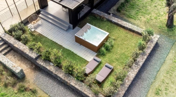 Jardin avec bain à remous à usage exclusif