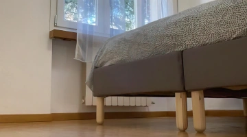 Room with double bed