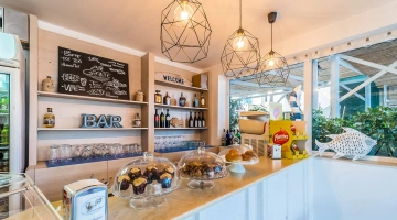 Dolcetti al bancone del bar