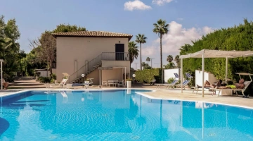 Area relax a bordo piscina