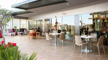 Spazi esterni arredati