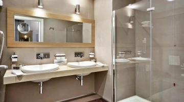 Bagno privato con doppio lavabo