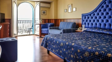 Chambre double avec balcon privé