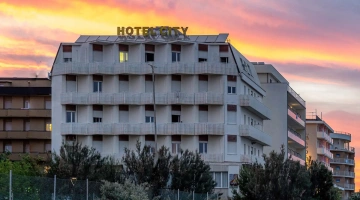 Hotel City