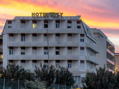 Hotel City