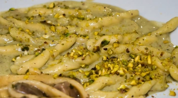 Primo piatto con prodotti locali