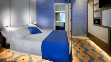 Letto matrimoniale in suite