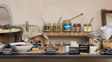 Creme, marmellate e cereali a colazione