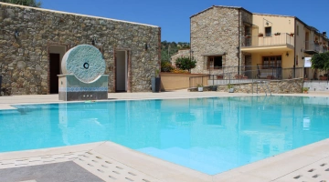 Hotel con piscina