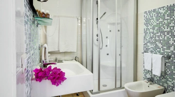 Servizi privati con box doccia