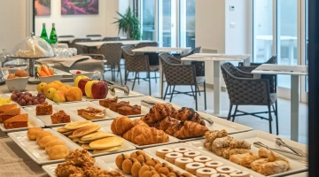 Petit-déjeuner buffet