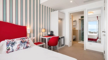 Détail du mobilier de la pièce