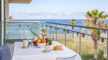 Balkon mit Meerblick