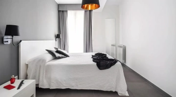 Lit double dans un appartement