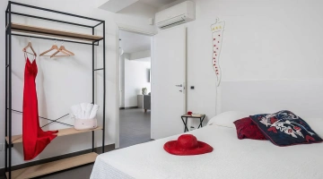 Détail du mobilier de la pièce