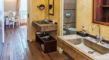 Salle de bains dans une suite