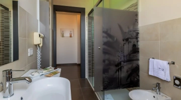 Bagno privato con box doccia