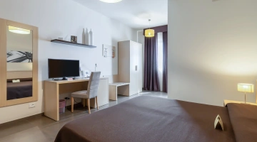 Dettaglio arredi in una camera