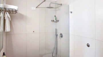 Servizi con box doccia